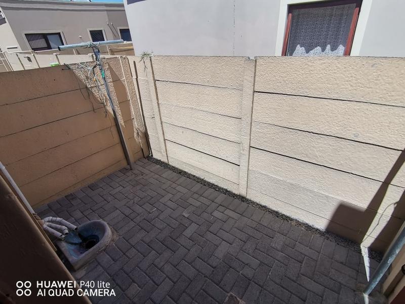 To Let 1 Bedroom Property for Rent in Bardale Village Western Cape